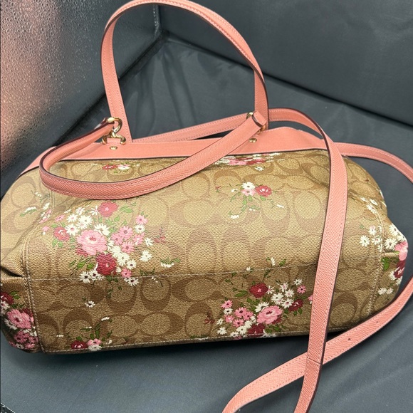Coach  preloved Pink and Tan Floral Shoulder Bag/ crossbody good condition - Picture 5 of 16